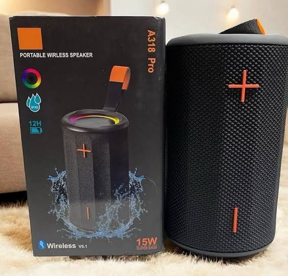 Altavoz Bluetooth Portátil A318 Pro - Altavoz Inalámbrico Impermeable IPX con Luces LED RGB, Batería 1500mAh, Sistema TWS Sonido Estéreo y Función Manos Libres